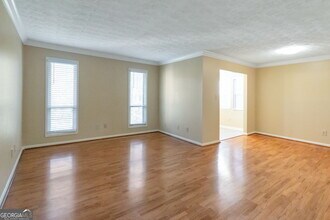 5155 Roswell Rd NE in Atlanta, GA - Building Photo - Building Photo