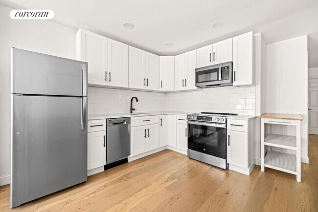 843 Lafayette Ave in Brooklyn, NY - Building Photo - Building Photo