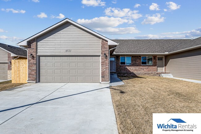 8721 E Chris Ct in Bel Aire, KS - Building Photo - Building Photo