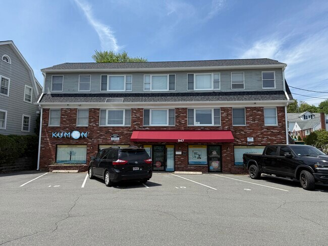 947 Washington St, Unit 2
