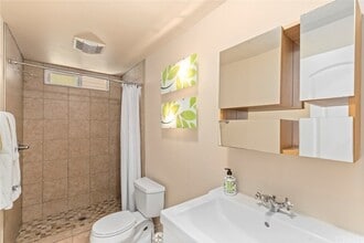 1702 Larkspur Dr in Placentia, CA - Building Photo - Building Photo