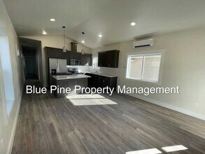 323 Gladstone St in Idaho Falls, ID - Building Photo - Building Photo