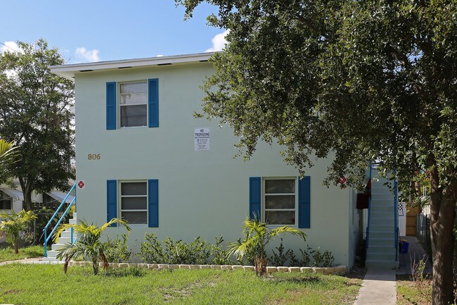 806 3rd St in West Palm Beach, FL - Building Photo - Building Photo
