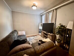 1662 Commonwealth Ave, Unit 11 in Boston, MA - Building Photo - Building Photo