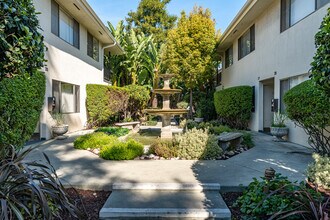 Royal Gardens Arcadia in Arcadia, CA - Building Photo - Building Photo