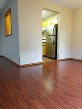 3933 SW Pinewood Way in Beaverton, OR - Building Photo - Building Photo