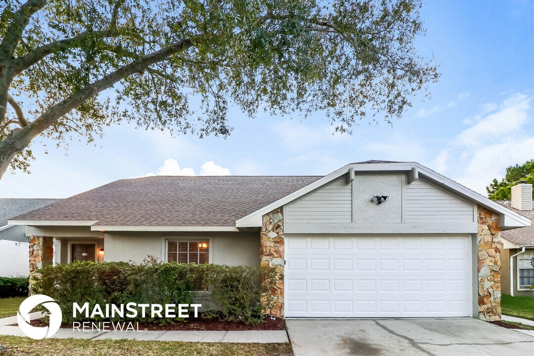 8712 Mc Adam Pl in Tampa, FL - Building Photo