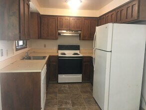 14306 NE 14th Cir in Vancouver, WA - Building Photo - Building Photo