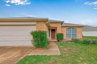 5815 Plantation Crest Dr in Katy, TX - Building Photo