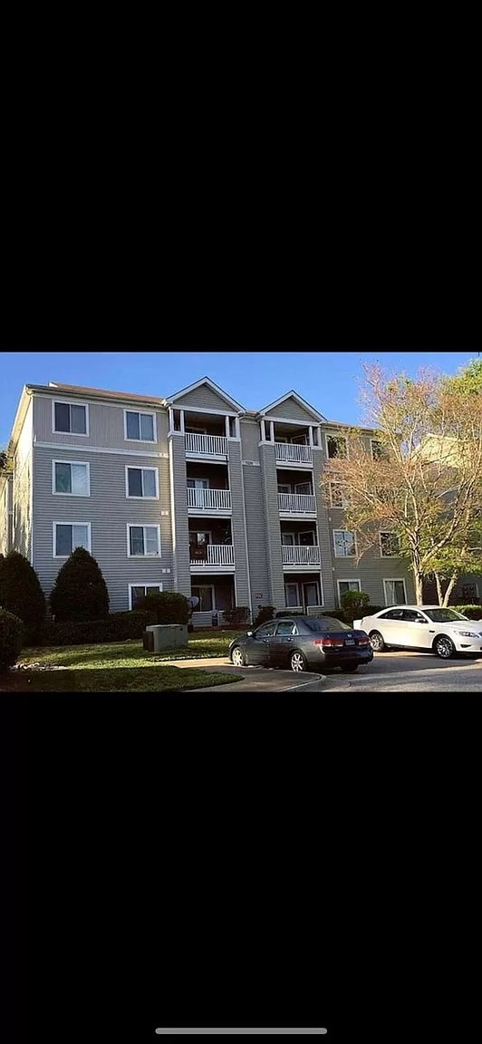 Room in Condo on University Ct in Raleigh, NC - Building Photo - Building Photo