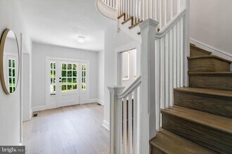 6818 Connecticut Ave in Chevy Chase, MD - Building Photo - Building Photo