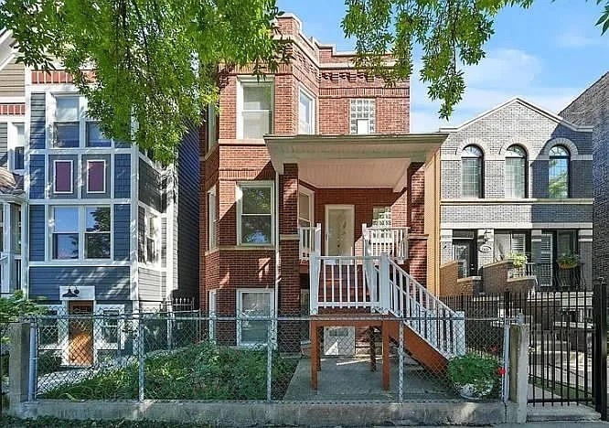 2943 N Fairfield Ave in Chicago, IL - Building Photo