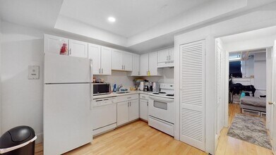 88 Marlborough St, Unit 1 in Boston, MA - Foto de edificio - Building Photo