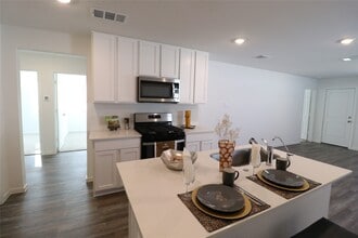 14320 Leafy Willow Dr in Splendora, TX - Building Photo - Building Photo