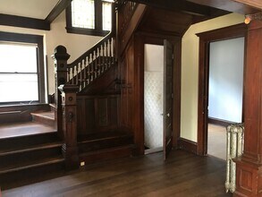 2863 N Downer Ave in Milwaukee, WI - Building Photo - Building Photo