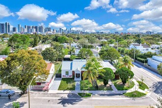 84 NW 48th St in Miami, FL - Building Photo - Building Photo