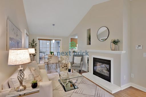 10025 NE 129th Pl in Kirkland, WA - Building Photo - Building Photo