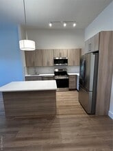 4180 Sunrise Hwy in Oakdale, NY - Building Photo - Building Photo