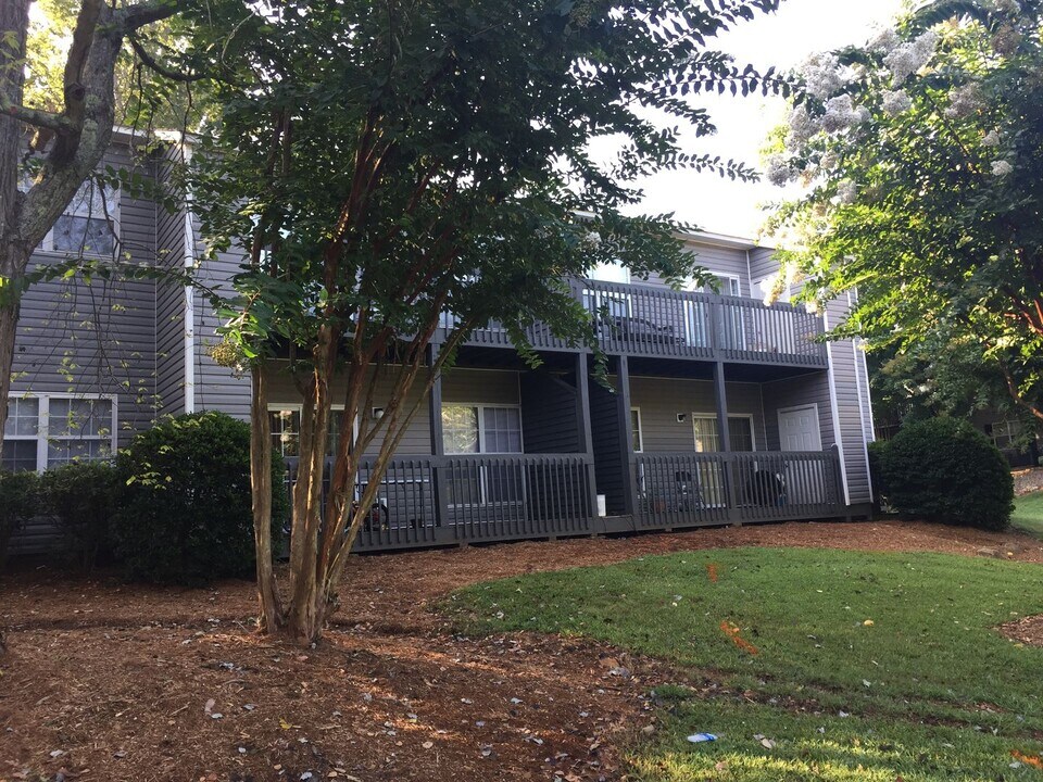 115 Windtree Ct in Greenwood, SC - Building Photo