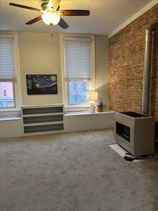 8074 Main St, Unit Apartment 2 in Dexter, MI - Building Photo