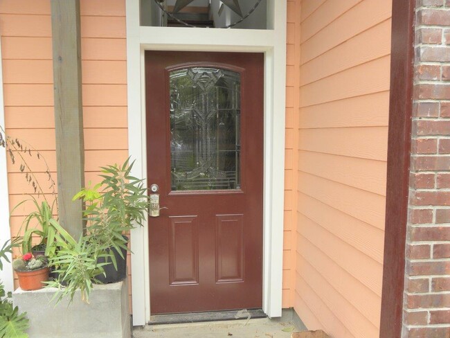 property at 737 Yale St