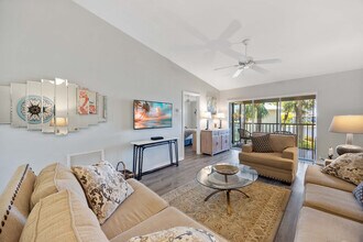 822 Gulf Pavillion Dr in Naples, FL - Building Photo - Building Photo
