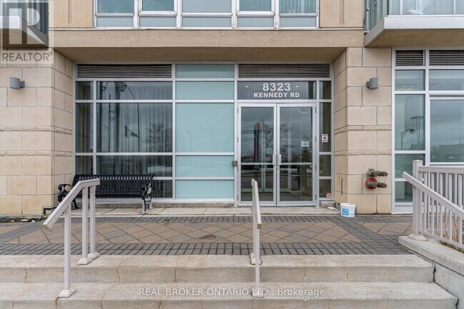 8323 Kennedy Rd in Markham, ON - Building Photo - Building Photo