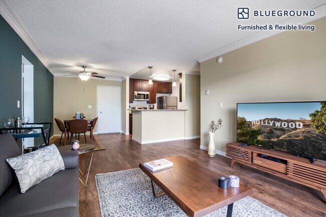 3640 S Sepulveda Blvd, Unit FL3-ID95 in Los Angeles, CA - Building Photo - Building Photo