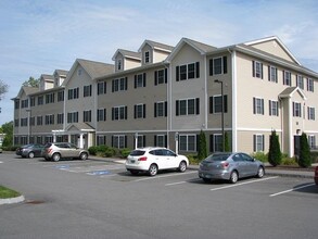 30 Sentinel Court in Manchester, NH - Building Photo - Building Photo