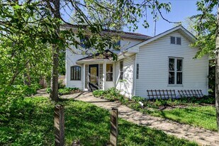 2961 Union St in Madison, WI - Building Photo