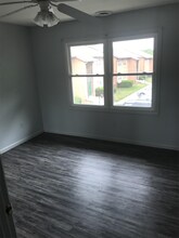 354 Mayfield Ave-Unit -B in Valparaiso, IN - Building Photo - Building Photo