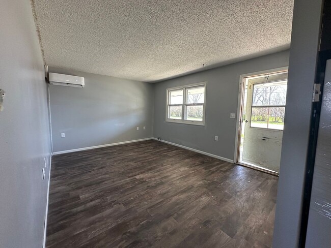 410 Meade St in Palmer, IA - Building Photo - Building Photo