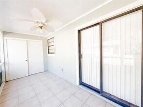 2017 N Kelley Ave in Kissimmee, FL - Building Photo - Building Photo