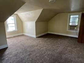 1000 17th Ave in Altoona, PA - Building Photo