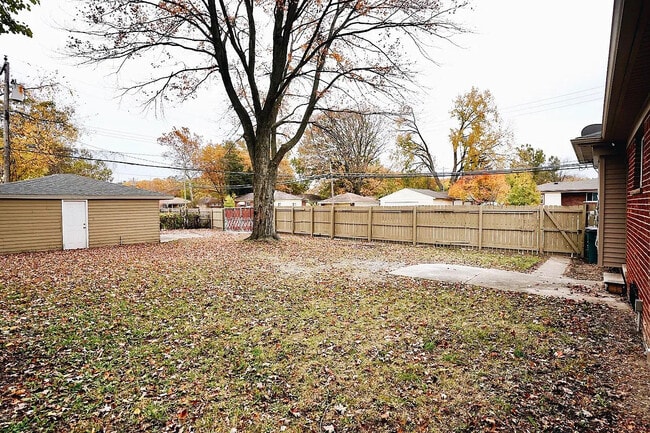 22000 Gardner St in Oak Park, MI - Foto de edificio - Building Photo