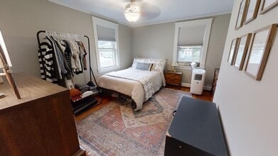 11 Walnut St in Wakefield, MA - Building Photo - Building Photo