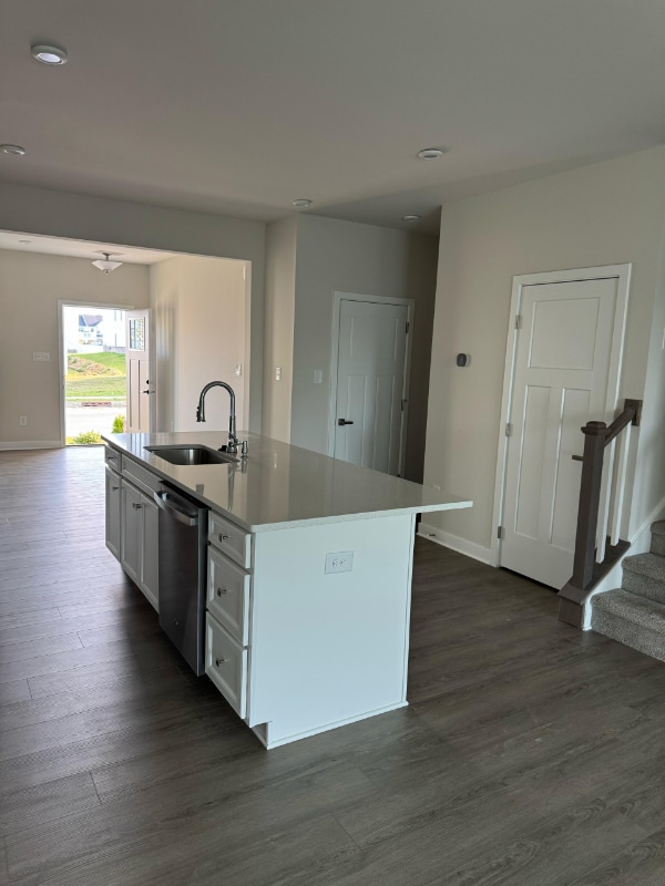 68 Rosemary Wy in Mount Laurel, NJ - Foto de edificio - Building Photo