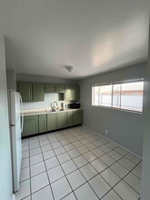 511 Utah St SE in Albuquerque, NM - Building Photo - Building Photo