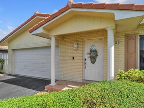 3721 NW 114th Ln in Coral Springs, FL - Building Photo - Building Photo