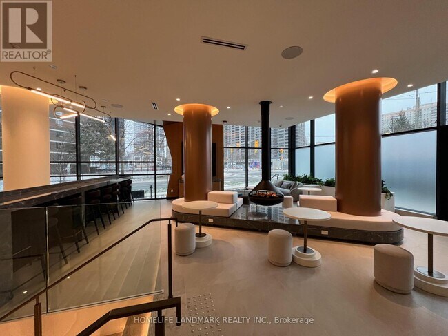 60 Central Park Roadway in Toronto, ON - Building Photo - Building Photo