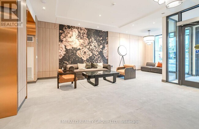 556 Marlee Ave in Toronto, ON - Building Photo - Building Photo