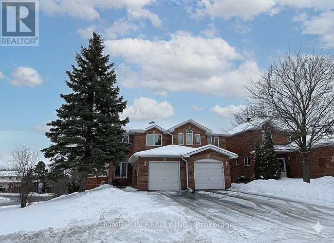 62 Highmont Ct in Ottawa, ON - Building Photo - Building Photo