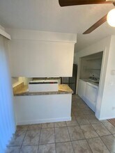 836 NW Hill St-Unit -V 838 in Camas, WA - Building Photo - Building Photo