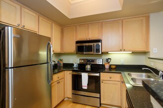 2400 Fifth Ave in San Diego, CA - Building Photo - Building Photo