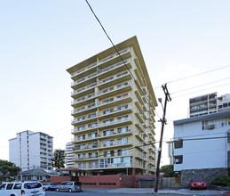 King Kalani Apartments in Honolulu, HI - Foto de edificio - Building Photo