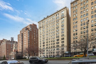 1160 Park Ave in New York, NY - Foto de edificio - Building Photo