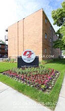 Collegiate Inn in Pocatello, ID - Foto de edificio - Building Photo