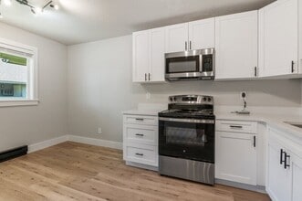 10816 E 3rd Ave in Spokane Valley, WA - Building Photo - Building Photo