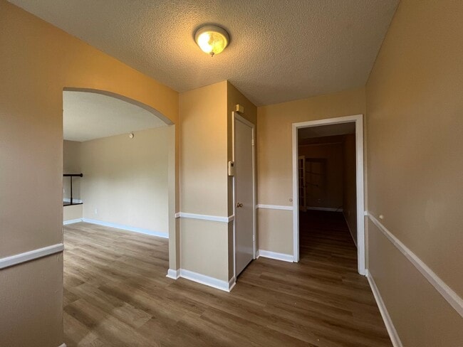 6458 Easthampton Rd in Fayetteville, NC - Building Photo - Building Photo