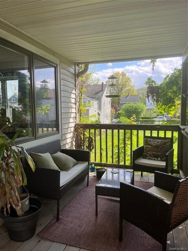 2 Charles St in Nyack, NY - Building Photo - Building Photo